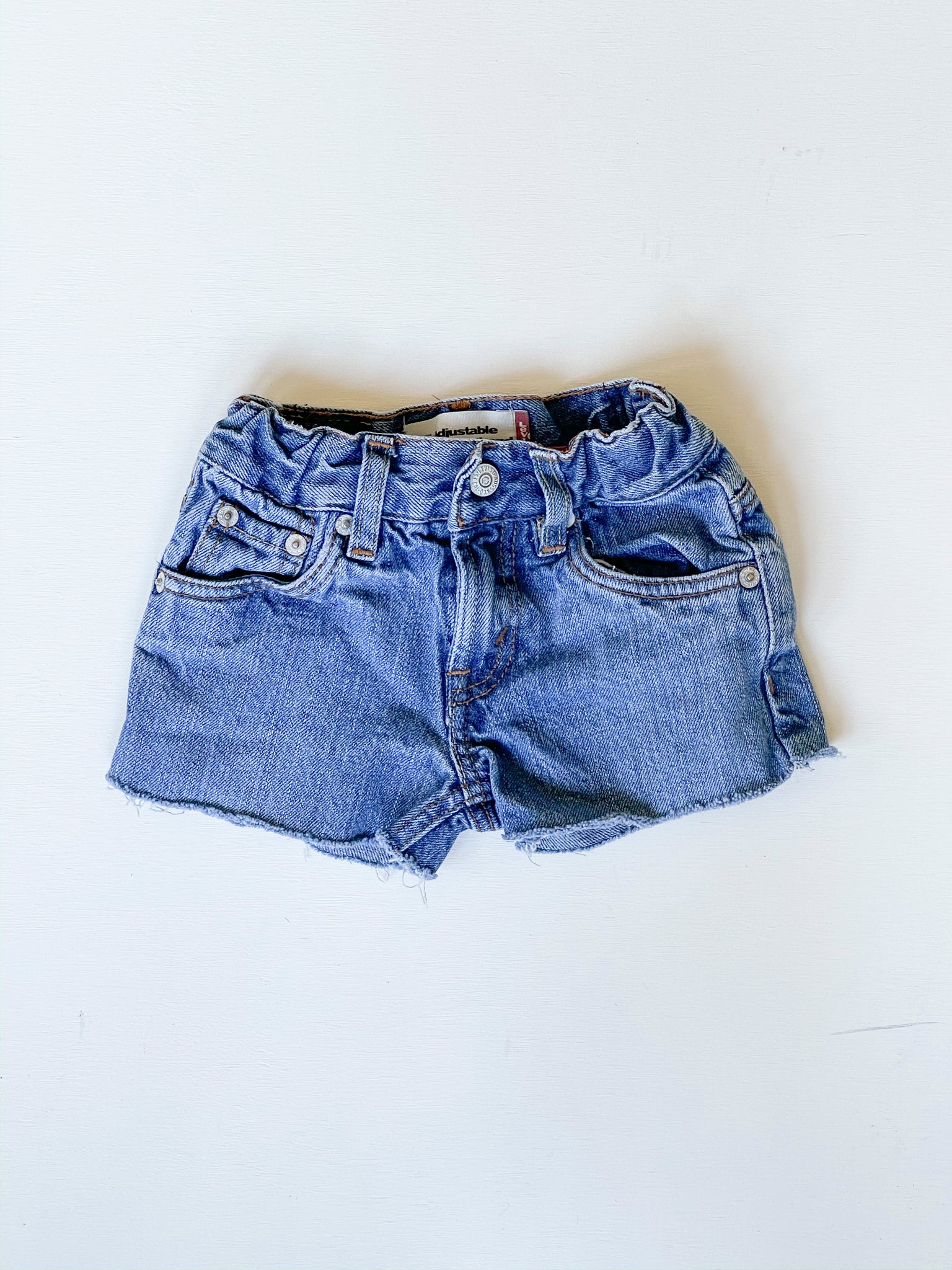 569 Levi's Red Tab Cut Off Shorts 2T